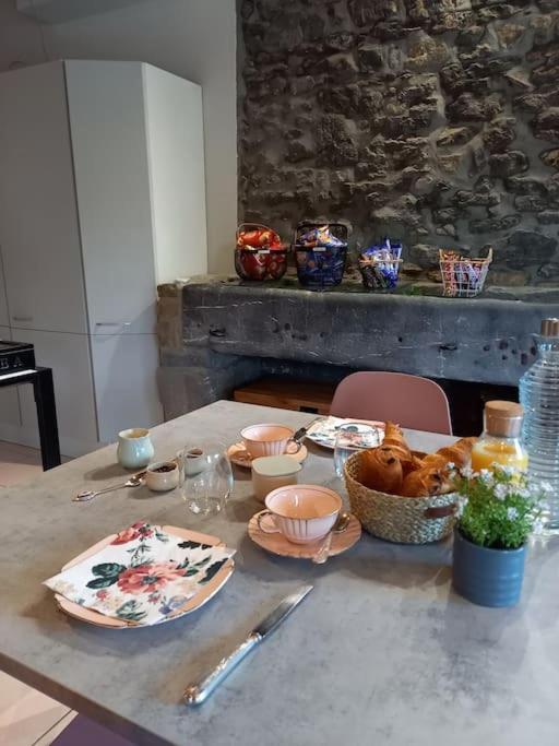 Au Bout De Mes Reves Bed & Breakfast Walcourt Eksteriør bilde