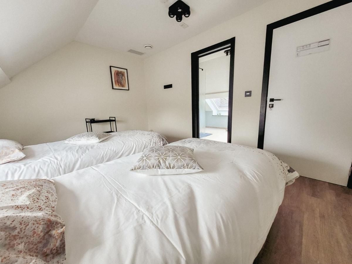 Au Bout De Mes Reves Bed & Breakfast Walcourt Eksteriør bilde