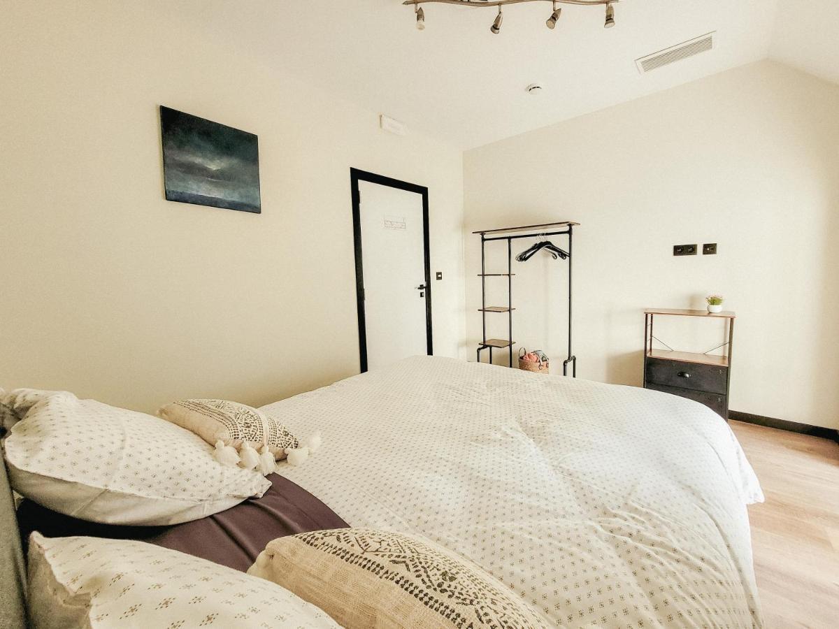 Au Bout De Mes Reves Bed & Breakfast Walcourt Eksteriør bilde