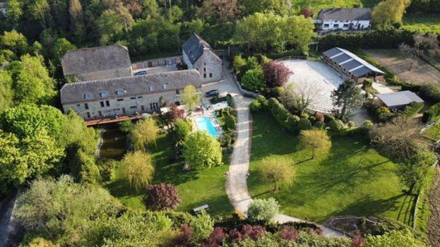 Au Bout De Mes Reves Bed & Breakfast Walcourt Eksteriør bilde